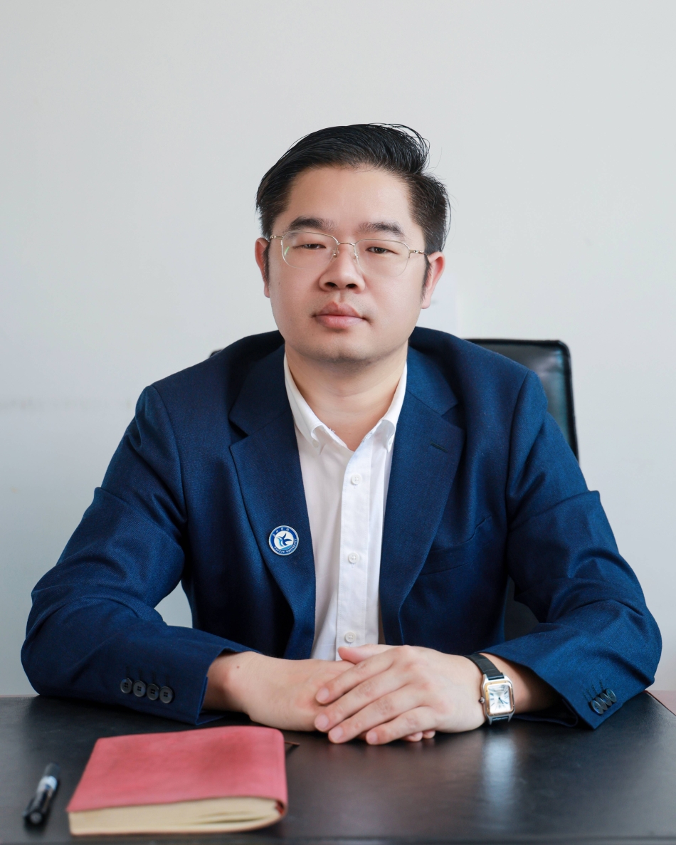 副校长 高卫